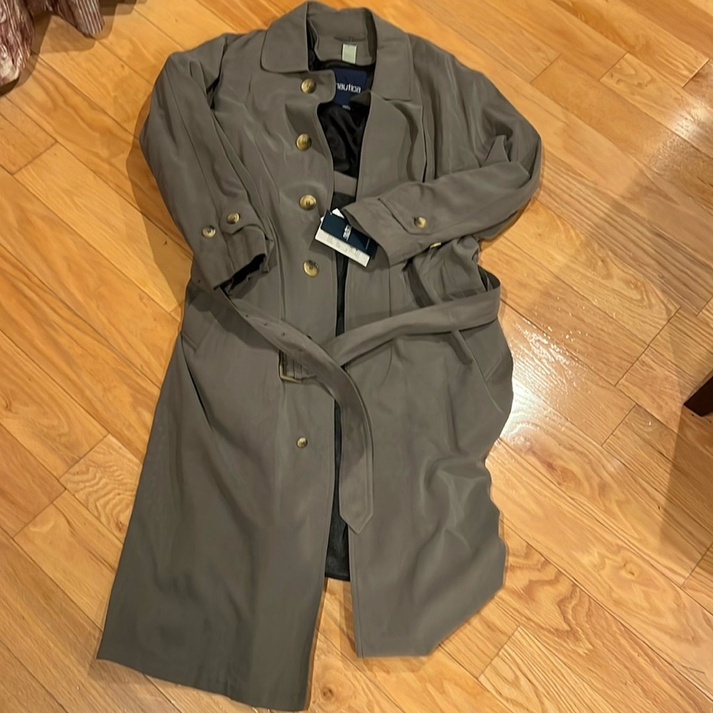 Nautica men’s raincoat new with tags size 38 regular